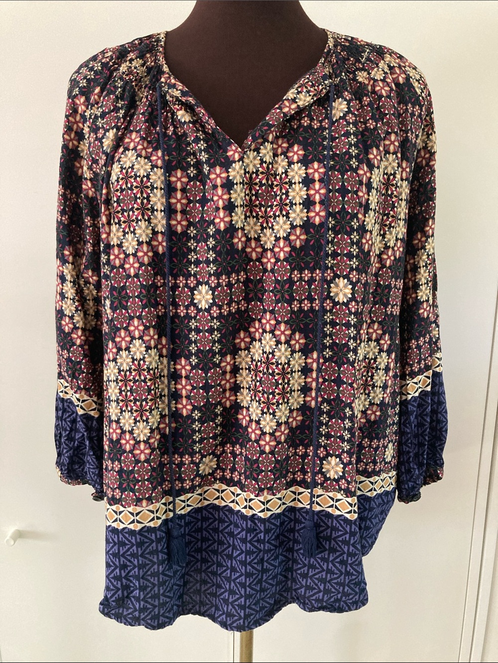 Anthropologie 11.1 Tylho blouse hobo tassels S